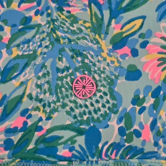 Lilly Pulitzer Luxletic L Coral of the Story Cropped Leggings Surf Blue Pockets - Picture 5 of 11